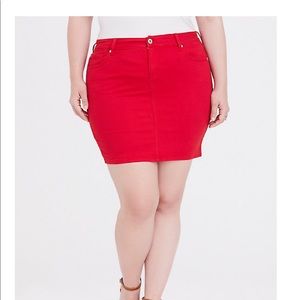 Torrid size 14 red denim mini skirt